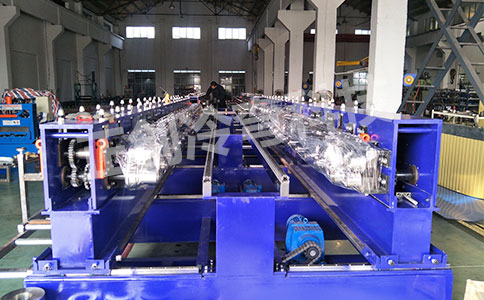 YX18-75-825墻面板