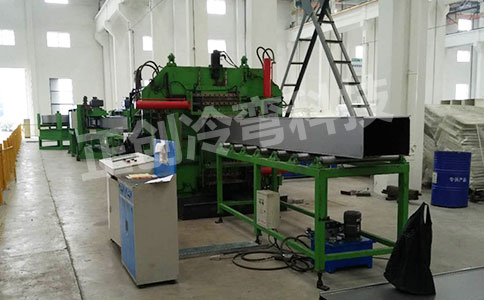 YX30-200-1000墻面板